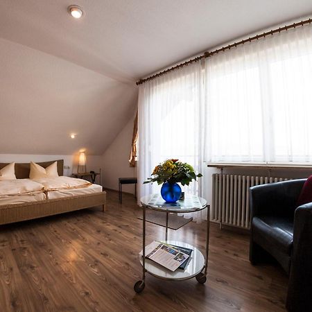 Hotel Neuenfels Баденвайлер Екстериор снимка